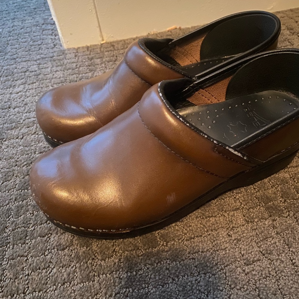 Dansko clogs size 38